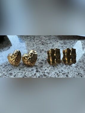 Gold Tone Textured Heart & Abstract Wave Statement Stud Earrings Set